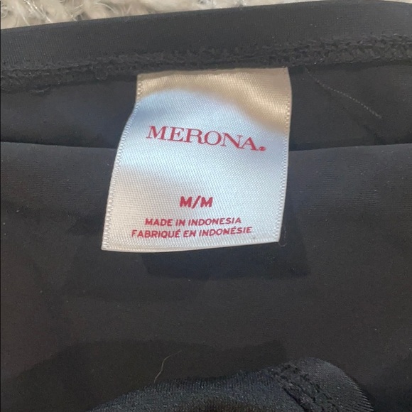 Swim suit - Picture 4 of 5